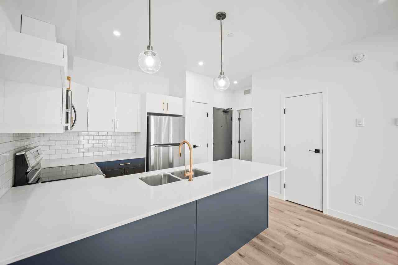 1800 Leila Avenue - Photo 7 of 21