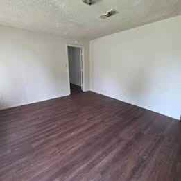 4813 Eastover Avenue #NA - Photo 2 of 13