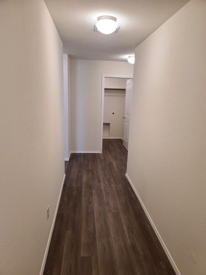 4009 Renee Dr #NA - Photo 2 of 15