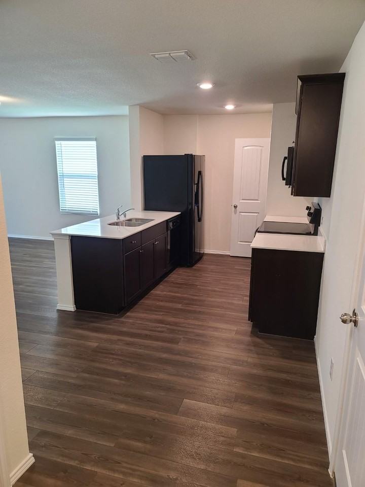 4009 Renee Dr #NA - Photo 3 of 15