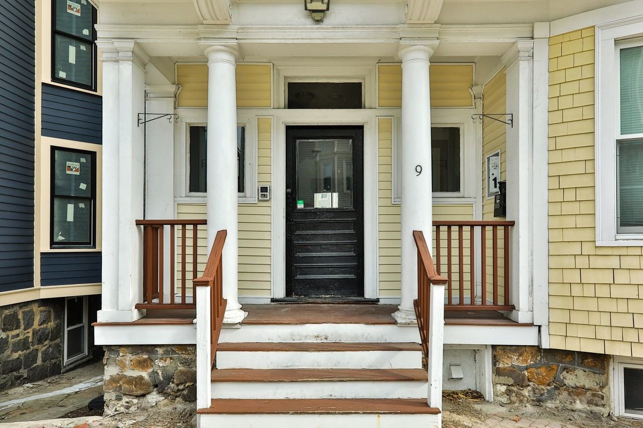 9 Bellflower St #3