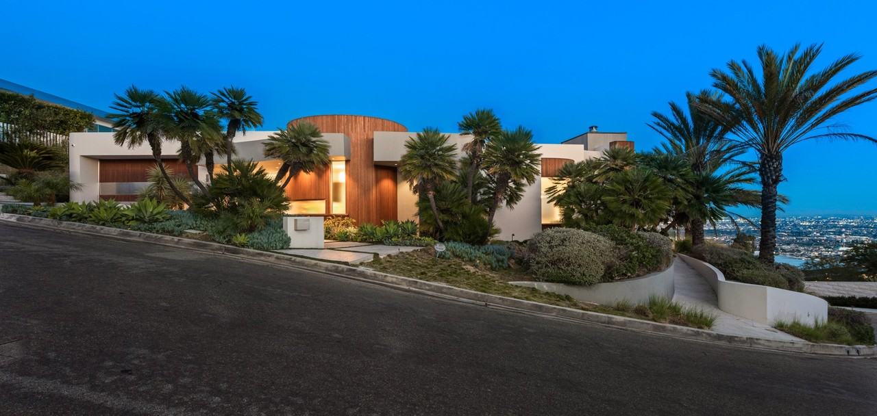 9305 Nightingale Dr #NA - Photo 2 of 38