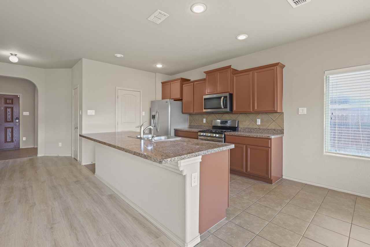 1804 Capulin Road #NA - Photo 3 of 14