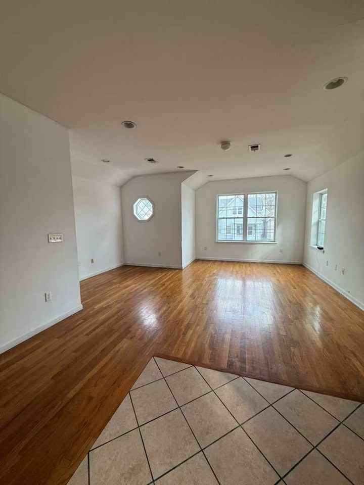 84 W 14th St #NA - Photo 2 of 18