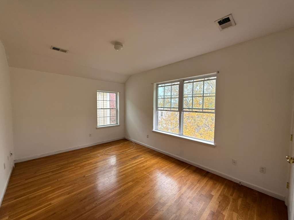 84 W 14th St #NA - Photo 7 of 18