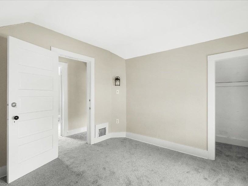 1311 Benton St #NA - Photo 3 of 8