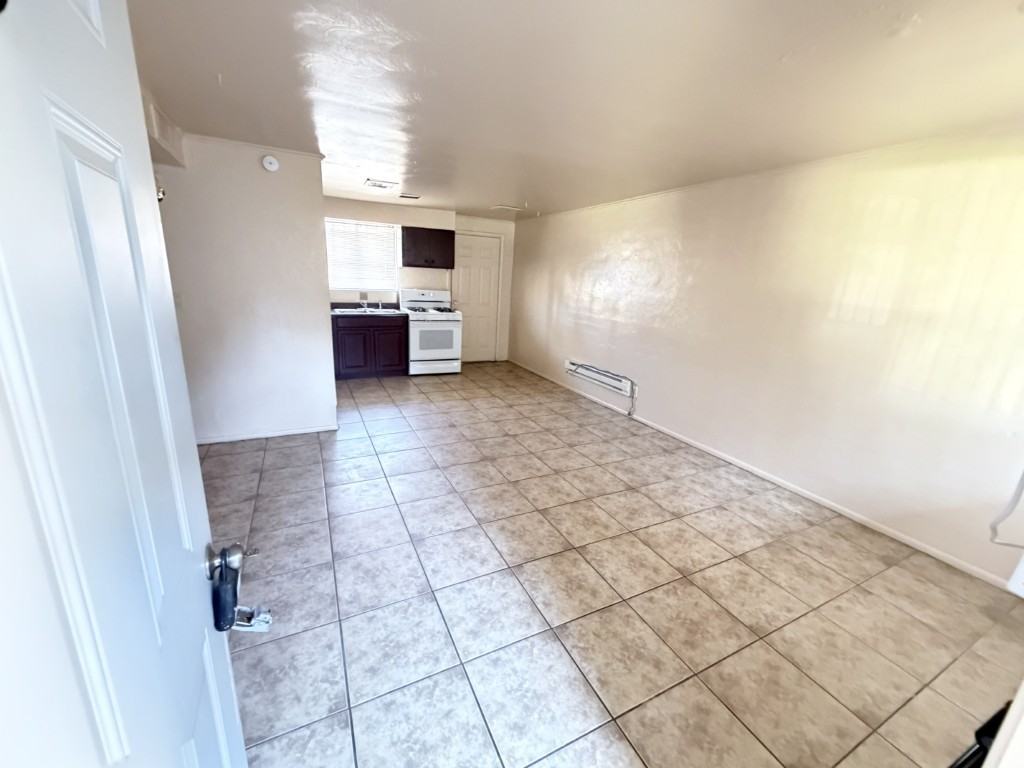 86 West Orchid Lane #9 - Photo 3 of 8