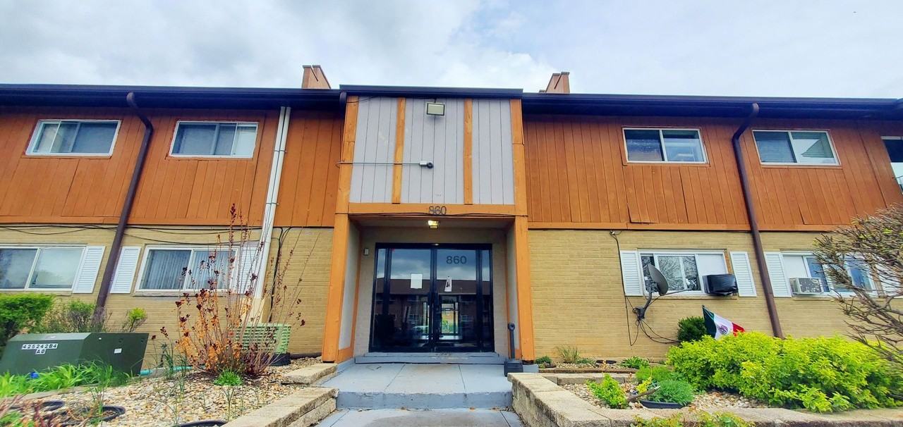 860 E Old Willow Rd #242 - Photo 2 of 6