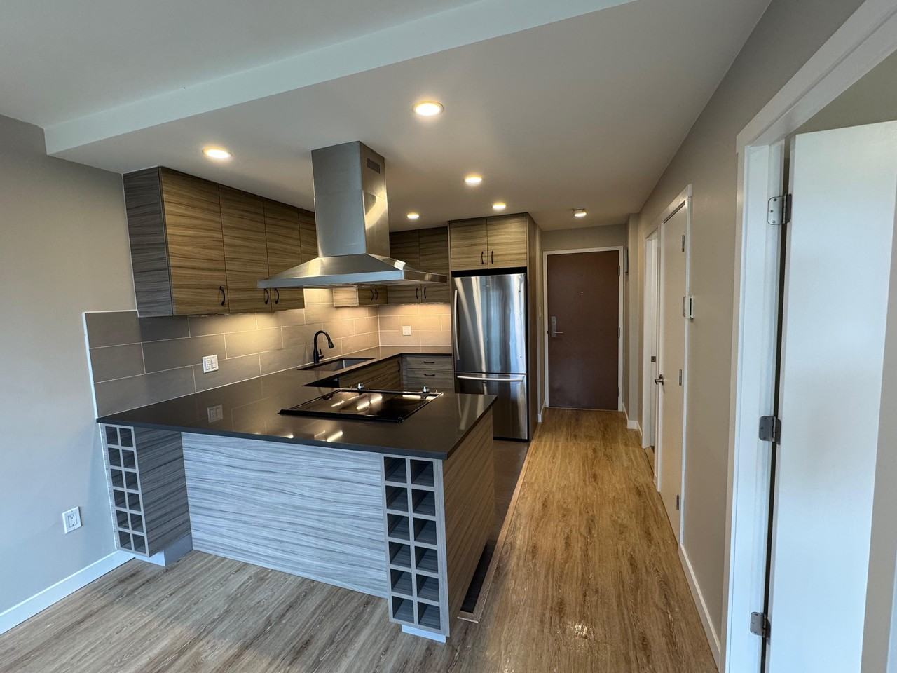 1550 West 10th Avenue #302 - Photo 5 of 16