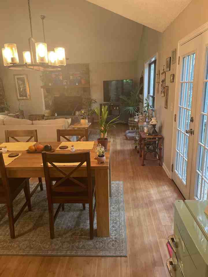 1543 Hillhaven Drive Northeast #NA - Photo 6 of 42