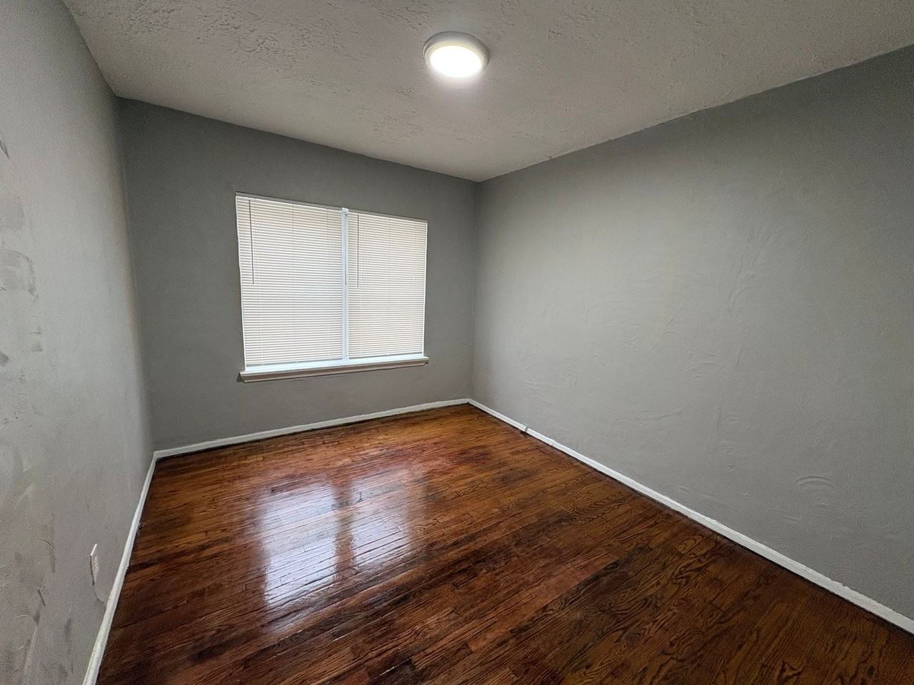 3440 Delor - Photo 7 of 14