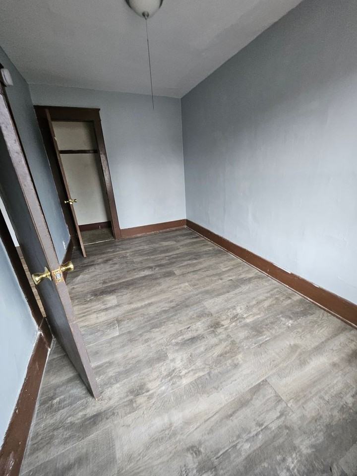 626 East 23rd Street #2 - Photo 3 of 8