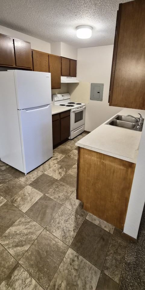 Scotland Green Apartments - Photo 3 of 15