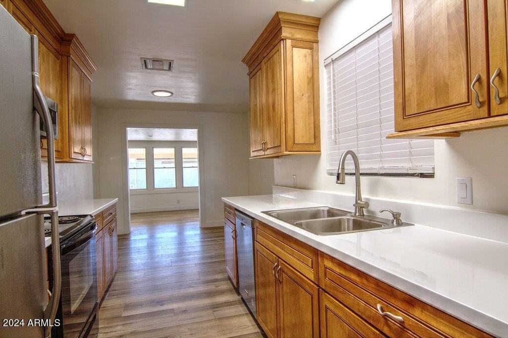 7526 North 17th Drive - Photo 3 of 11