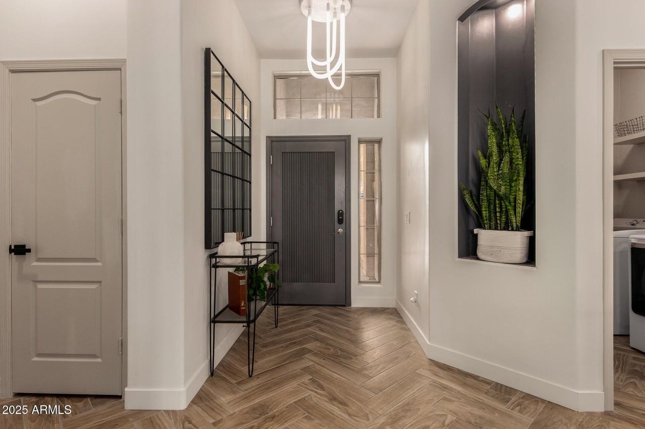 10502 East Posada Avenue - Photo 3 of 37