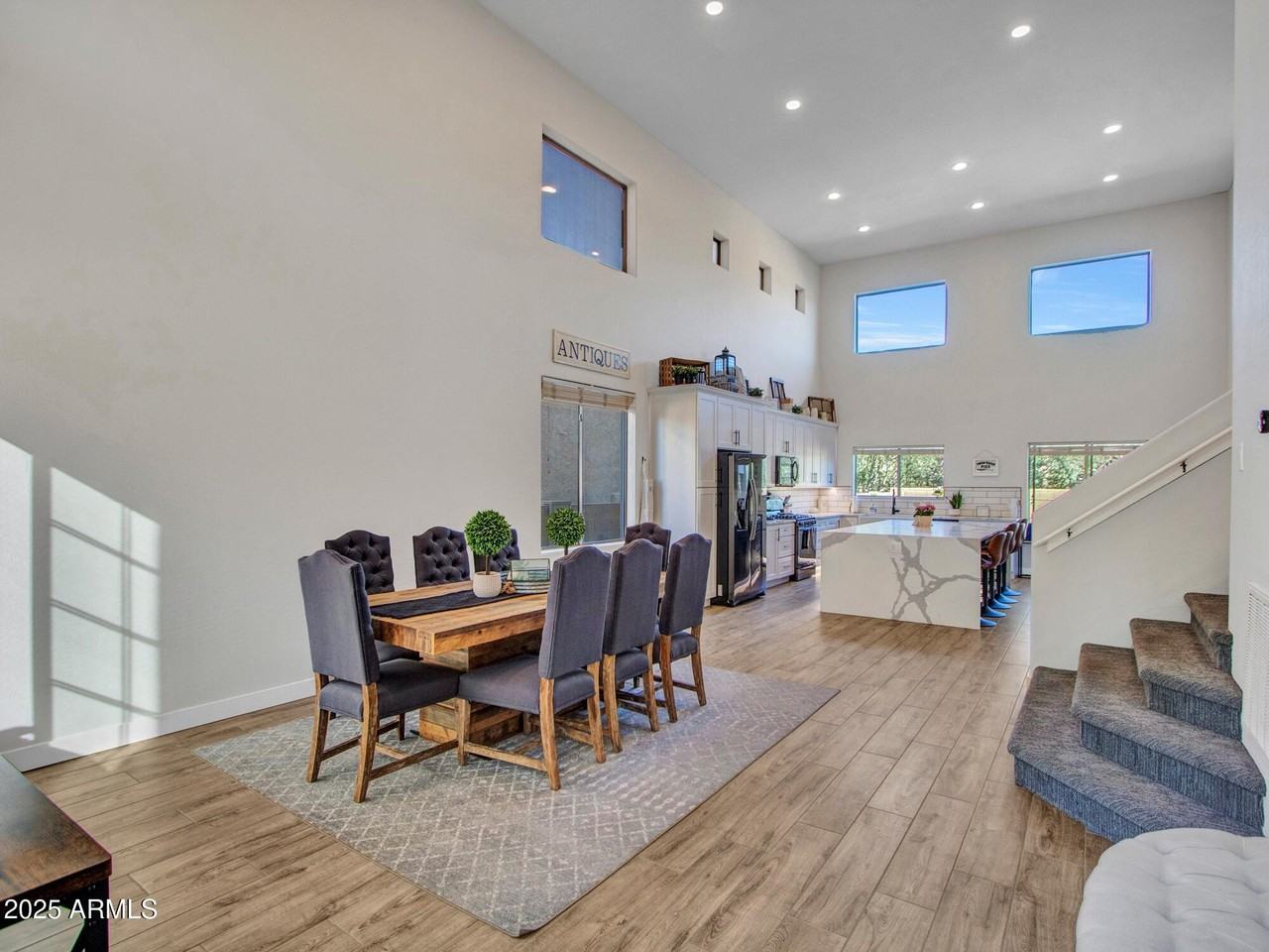 4326 W Kenai Dr - Photo 4 of 50