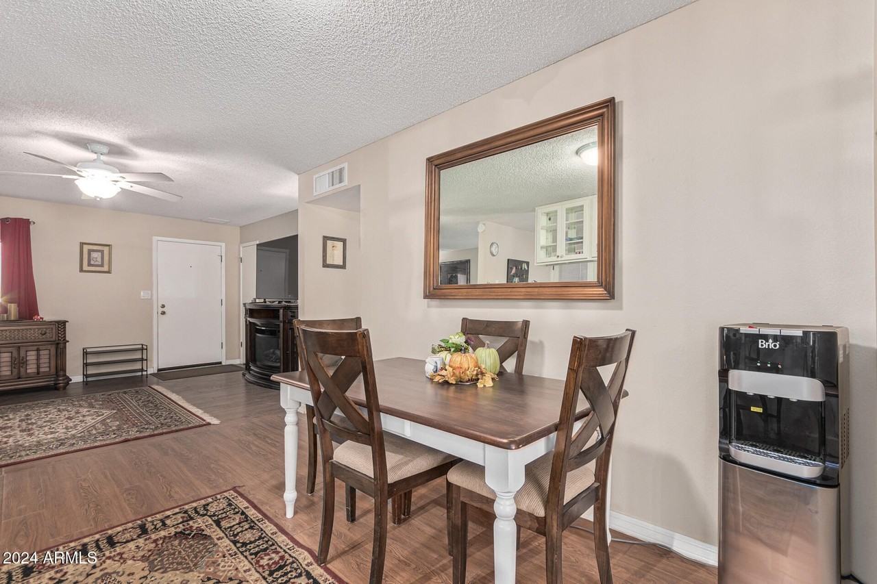 849 67th Place - Photo 7 of 47