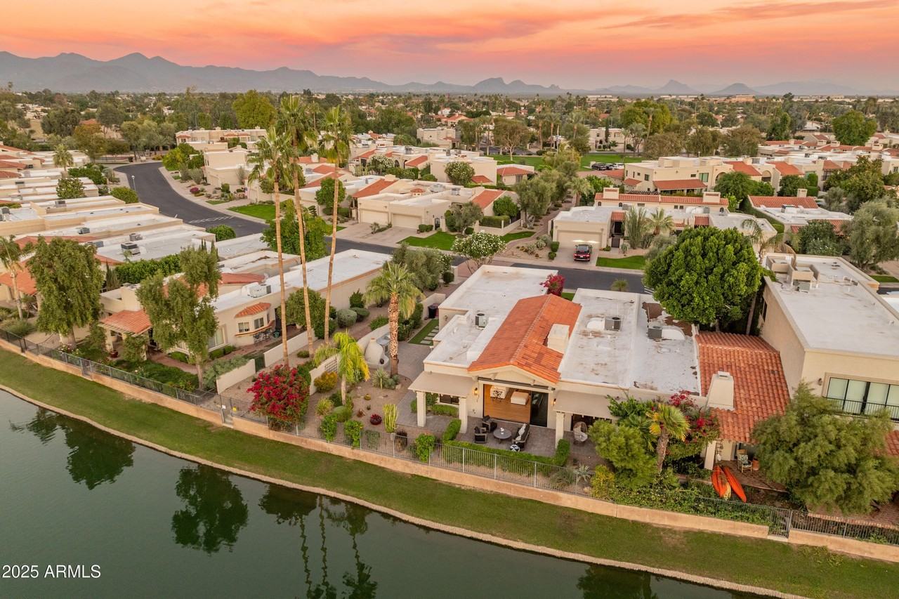 8556 North 84th Place - Photo 4 of 46