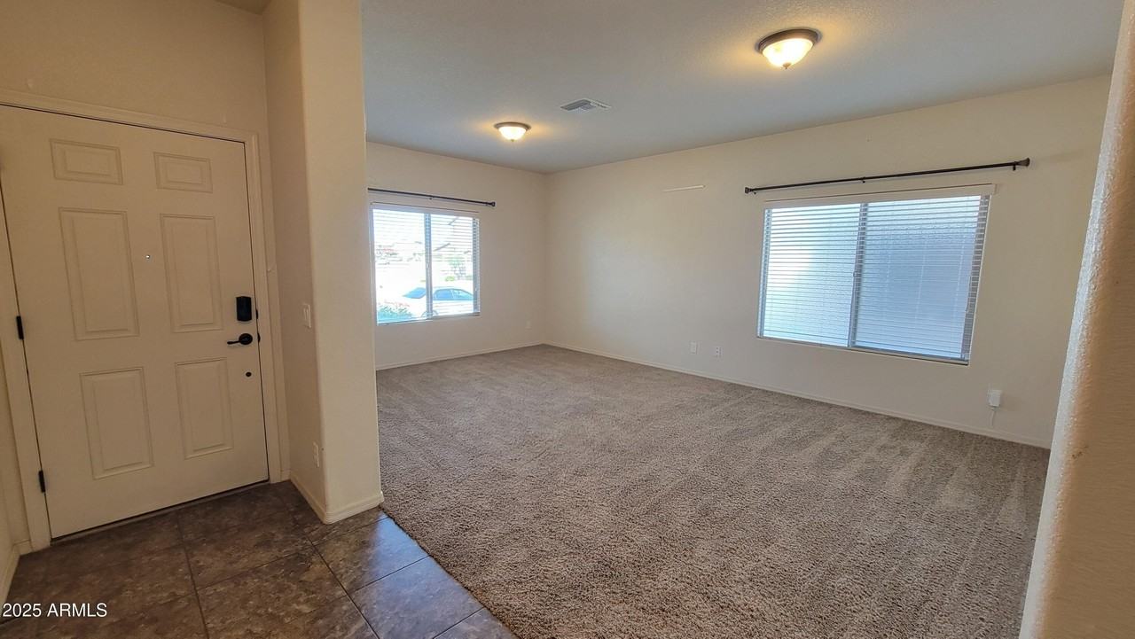 1437 Paso Robles Avenue - Photo 2 of 20