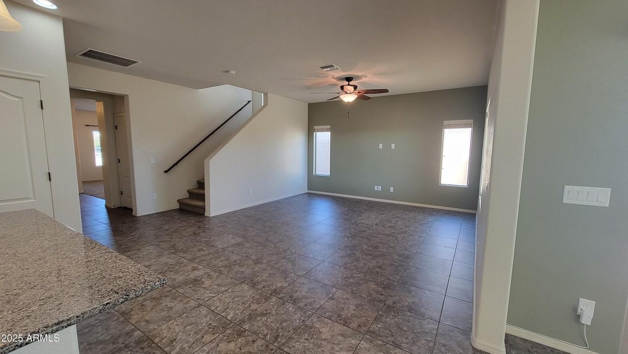1437 Paso Robles Avenue - Photo 4 of 20