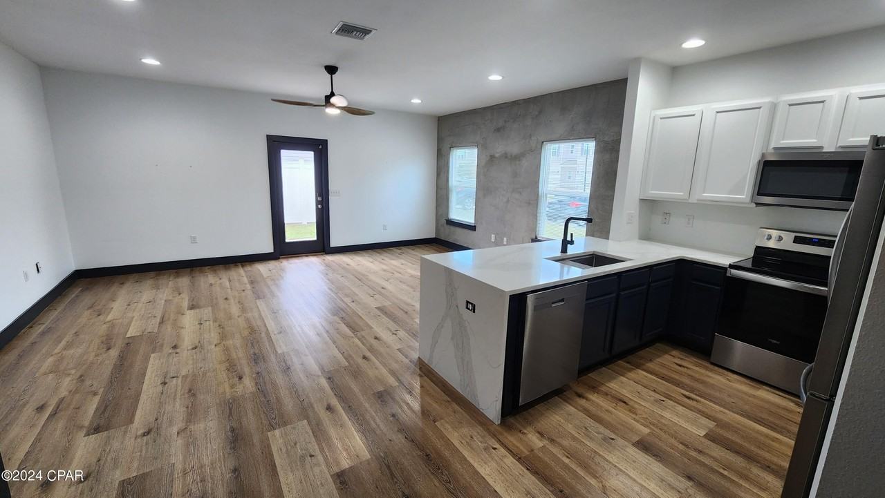 5849 Callaway Cir - Photo 2 of 15