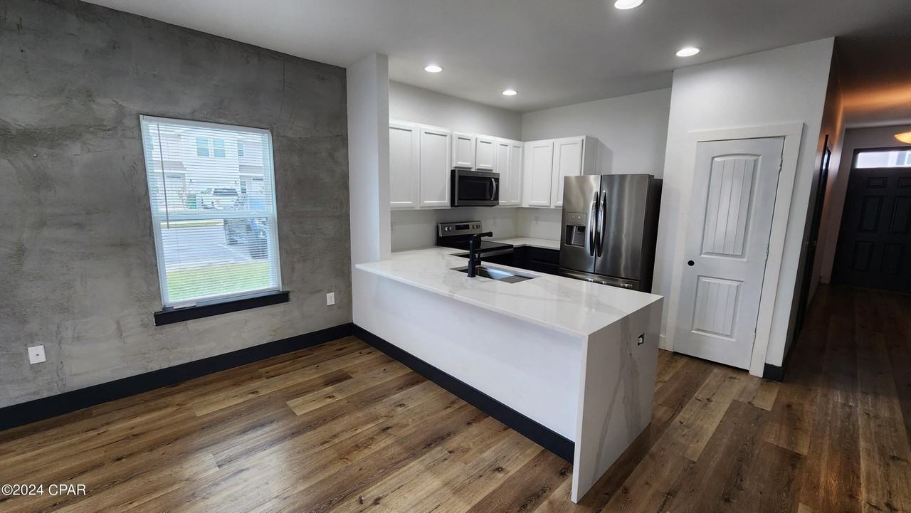 5849 Callaway Cir - Photo 3 of 15