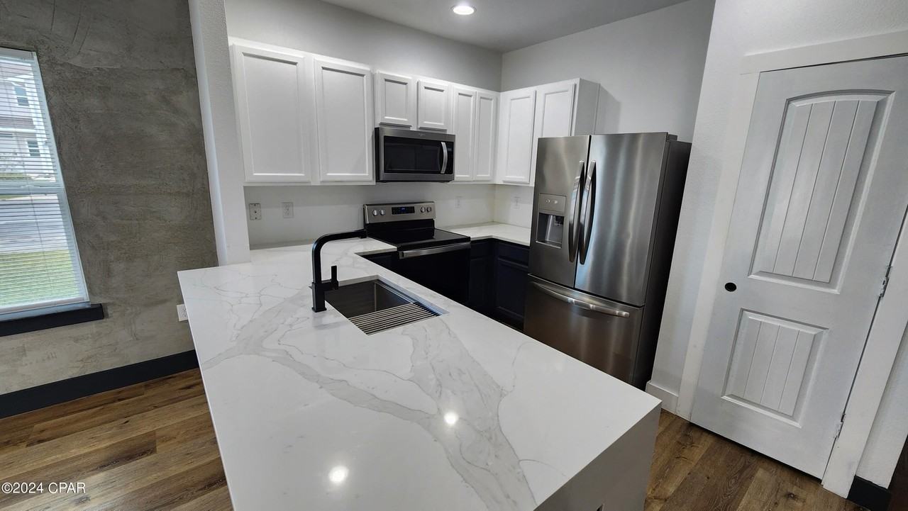 5849 Callaway Cir - Photo 4 of 15