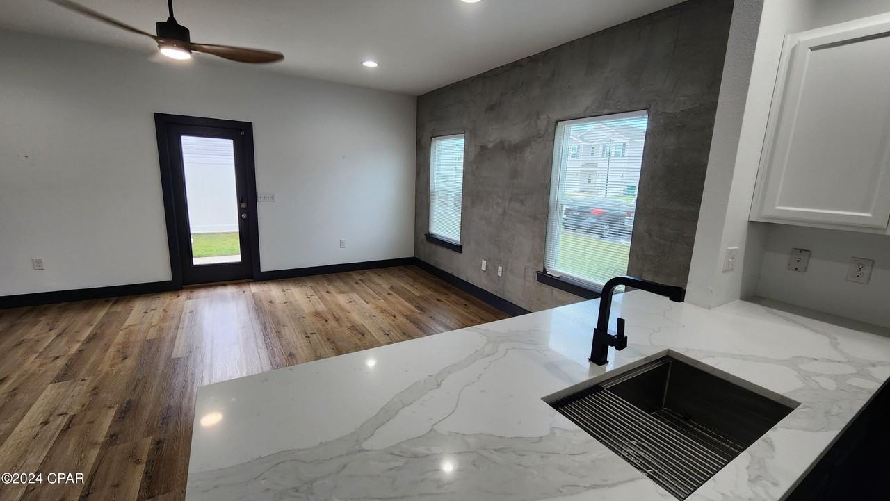 5849 Callaway Cir - Photo 6 of 15