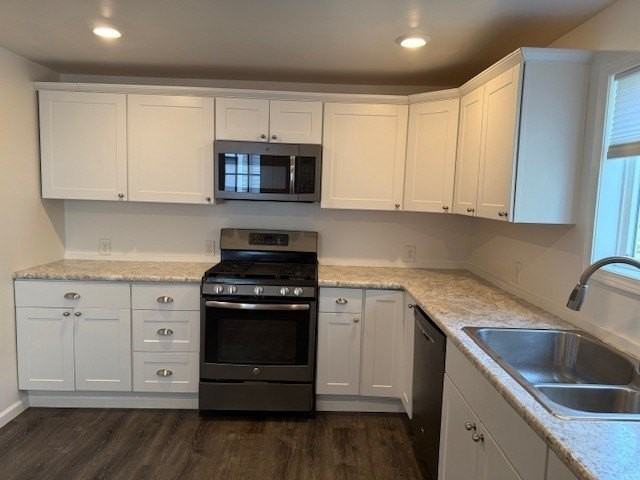 123 Sterling Street - Photo 5 of 26