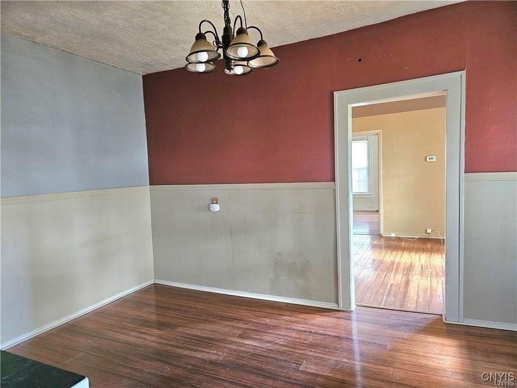 305 Highland Ave - Photo 6 of 20