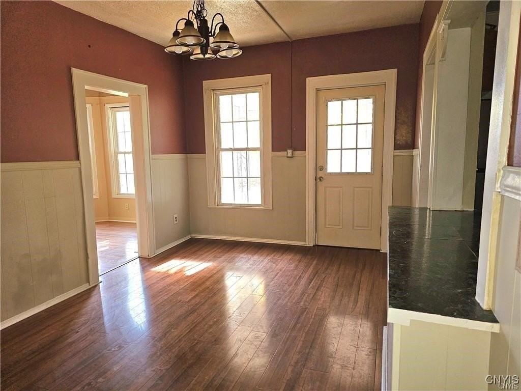 305 Highland Ave - Photo 7 of 20