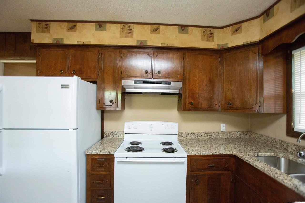 512 Braden Street - Photo 7 of 14