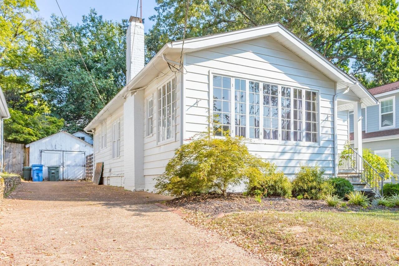 803 Young Avenue - Photo 3 of 34