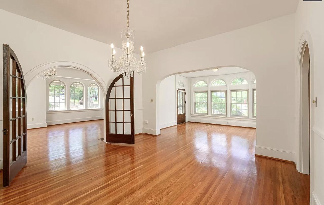 4102 St Elmo Avenue - Photo 4 of 10