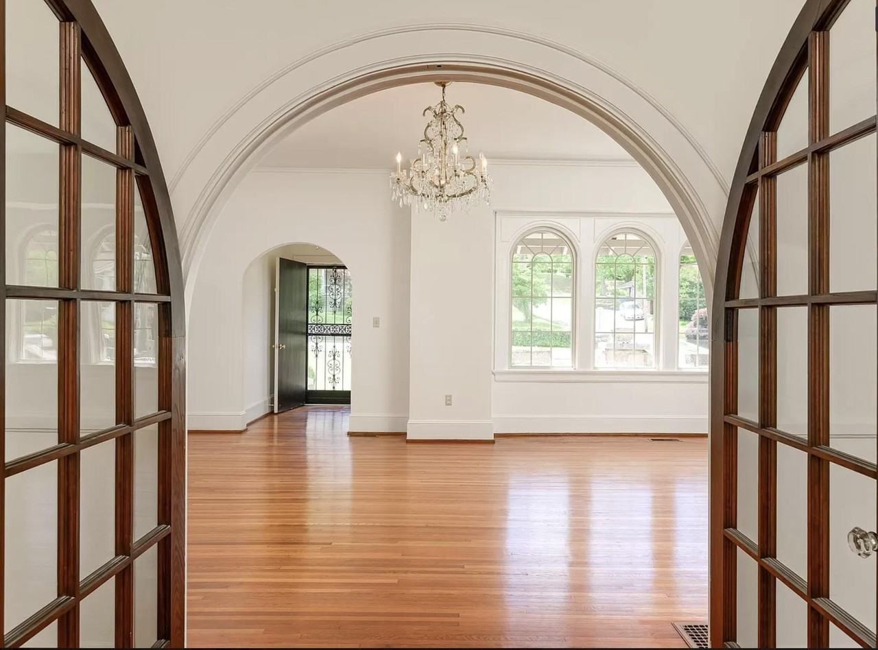 4102 St Elmo Avenue - Photo 5 of 10