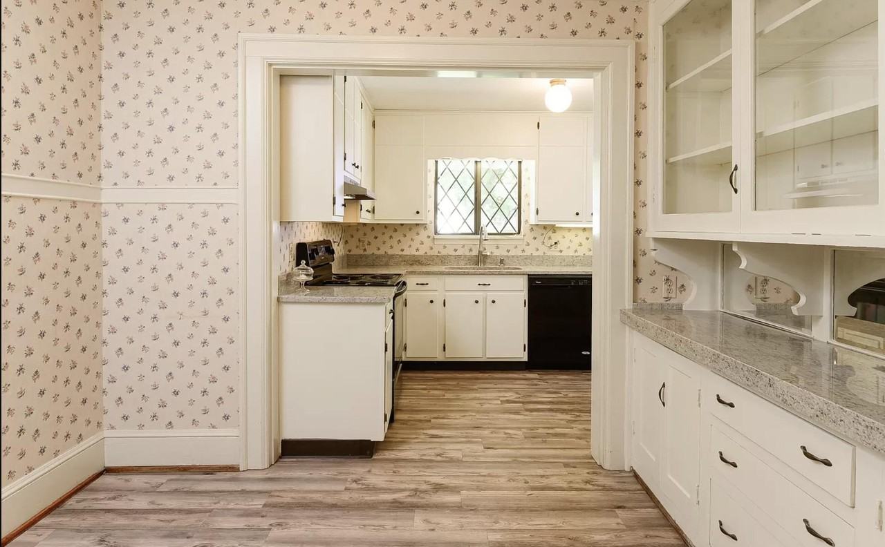 4102 St Elmo Avenue - Photo 7 of 10