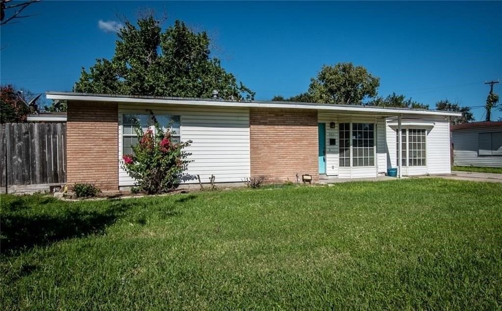 4821 Mable St - Photo 3 of 32