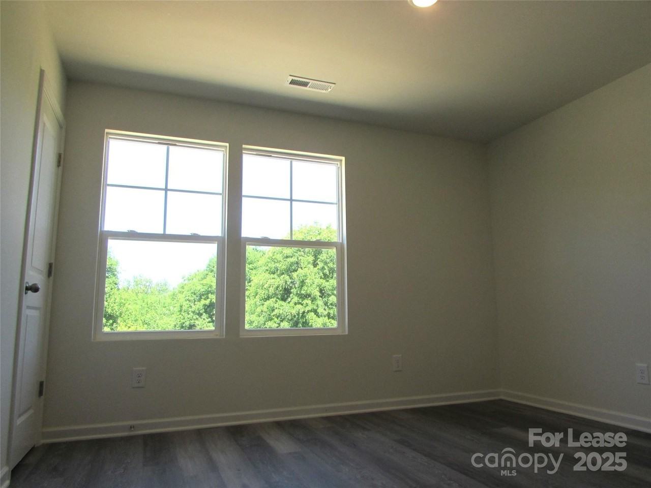 133 Slate Dr - Photo 7 of 10