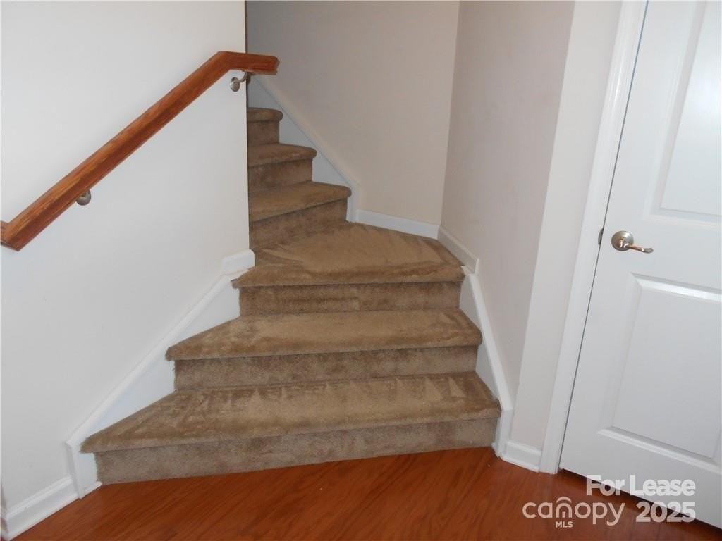 2605 Silverthorn Drive - Photo 3 of 25