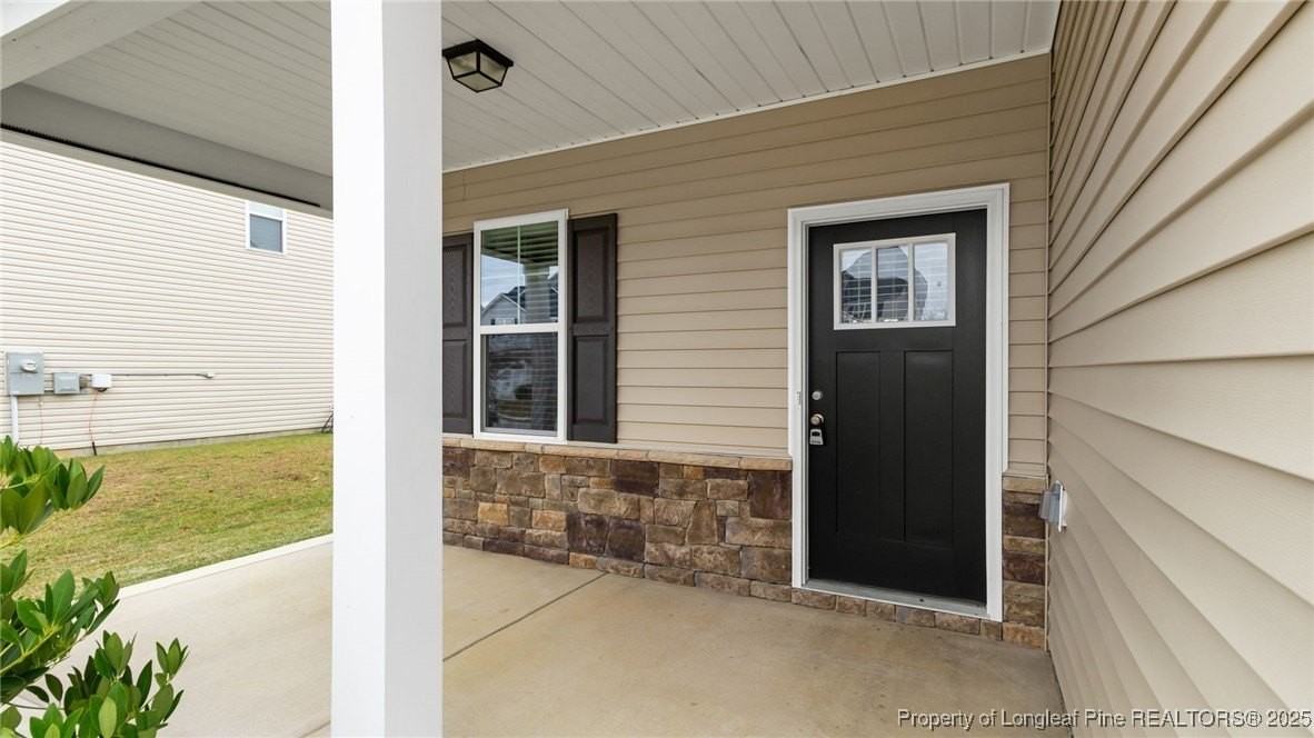 160 Chatfield Dr - Photo 4 of 32