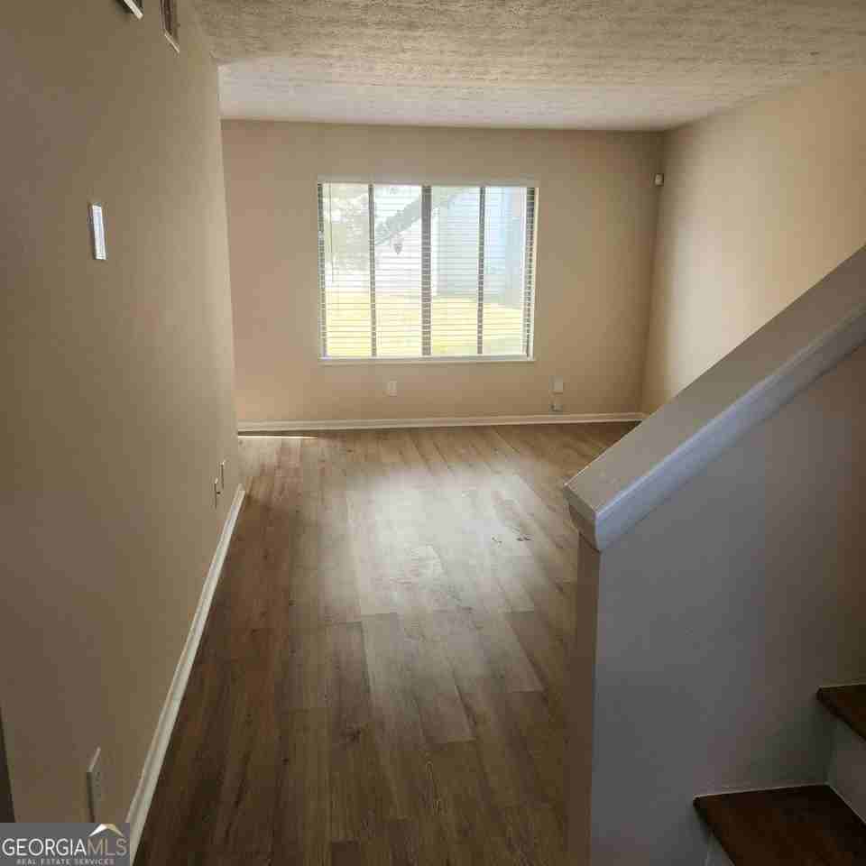 293 Country Club Drive - Photo 2 of 17