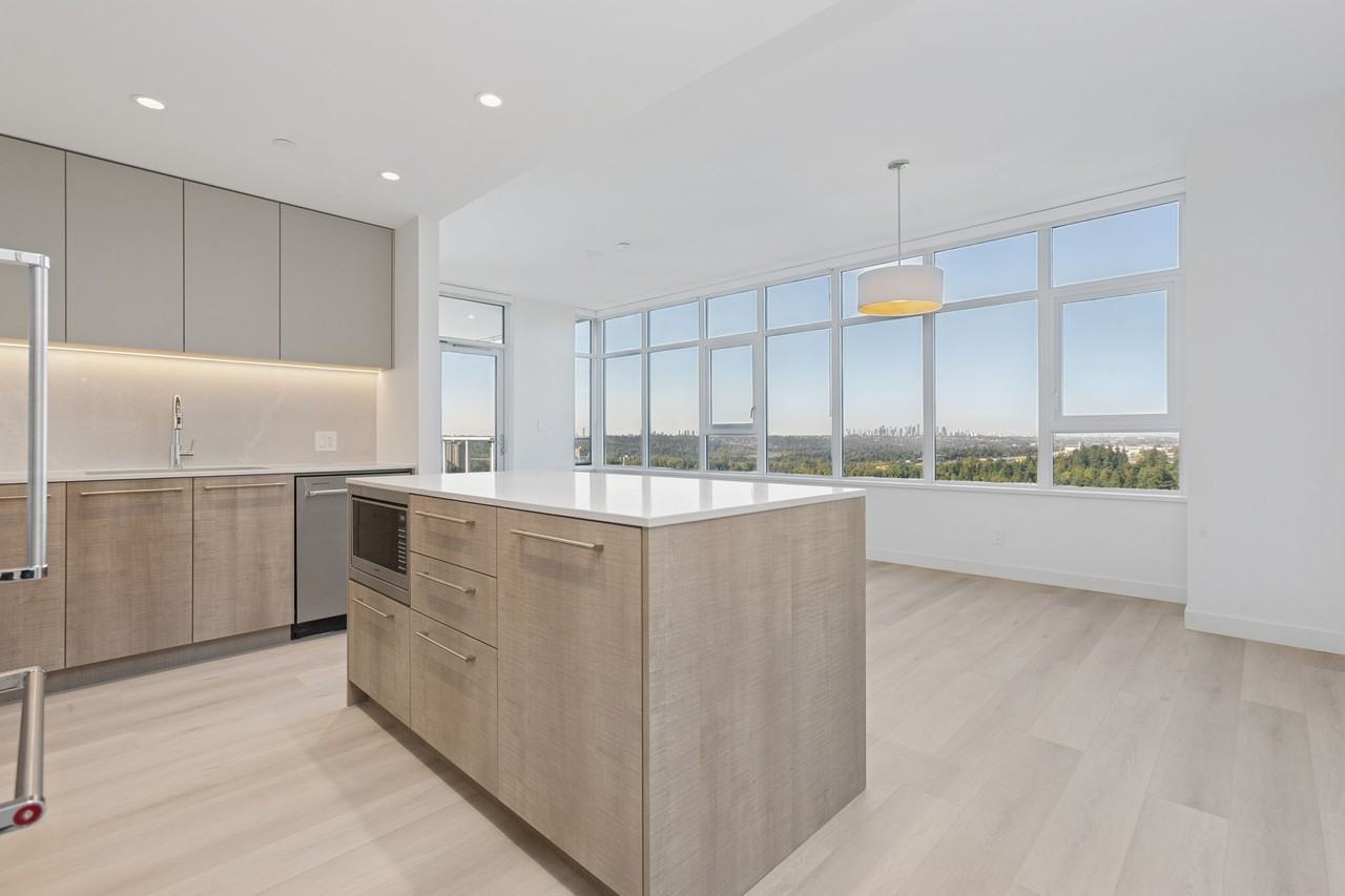 708 Farrow Street - Photo 3 of 37
