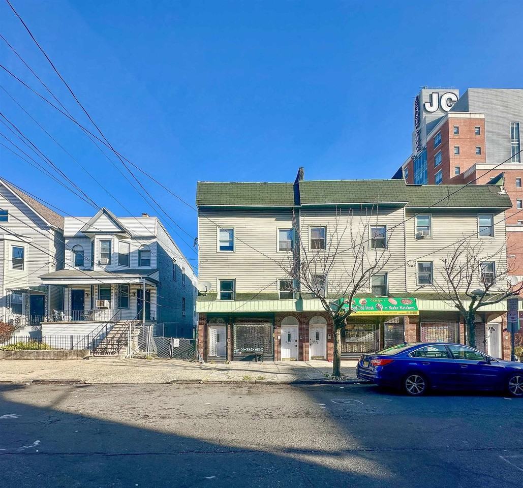 78 Orient Ave #2 - Photo 2 of 25