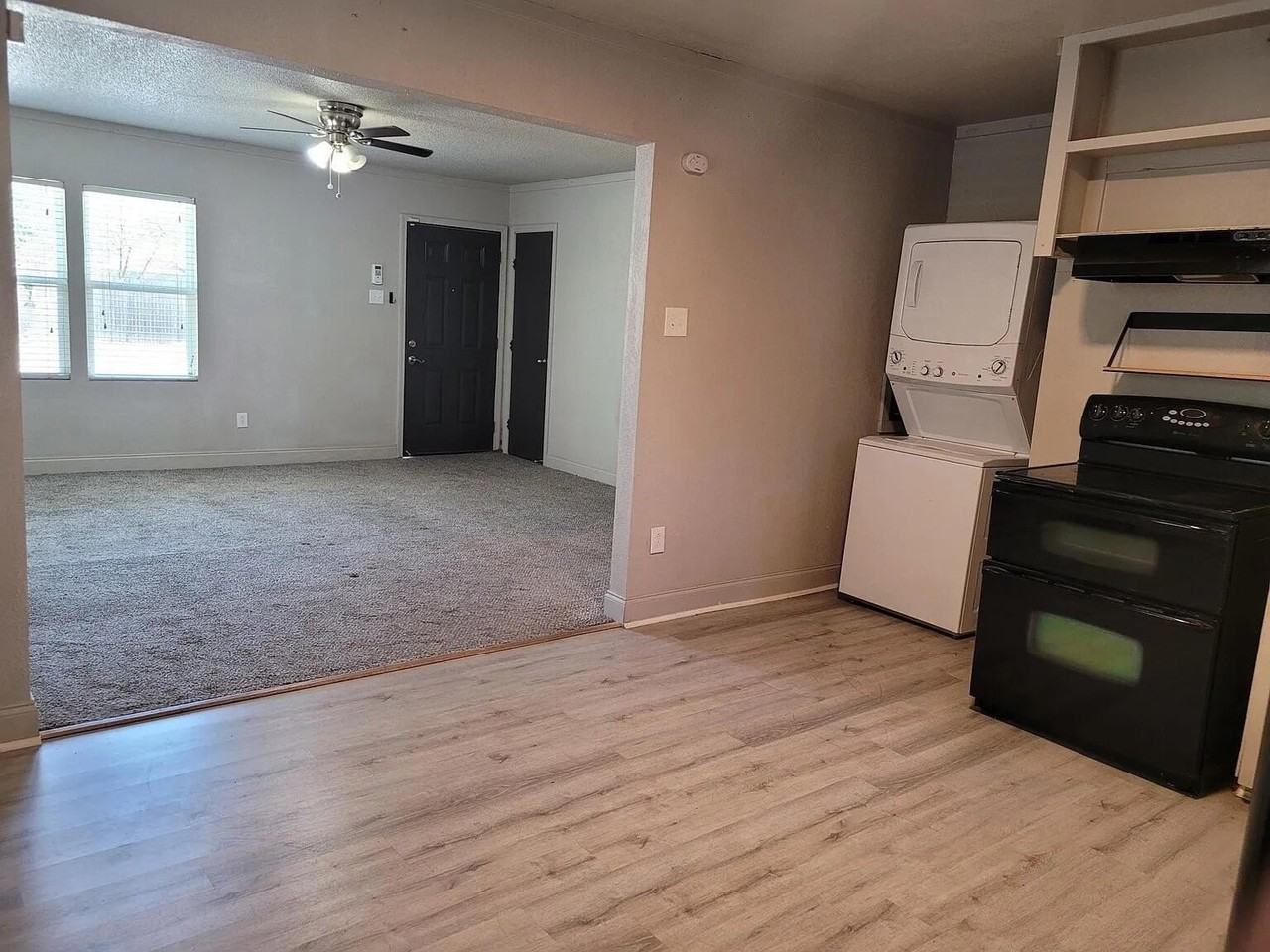 2404 2404 Avenue U unit: Front - Photo 2 of 10