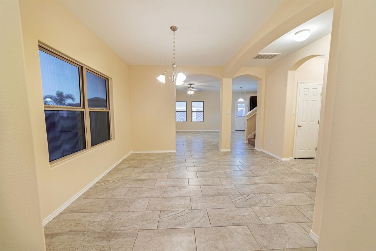 3305 Charolais Dr - Photo 5 of 40