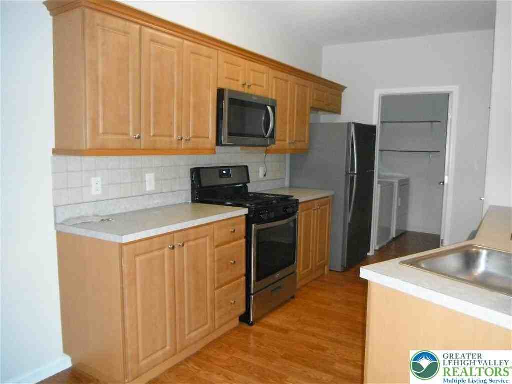 1113 Old Course Ln - Photo 2 of 10