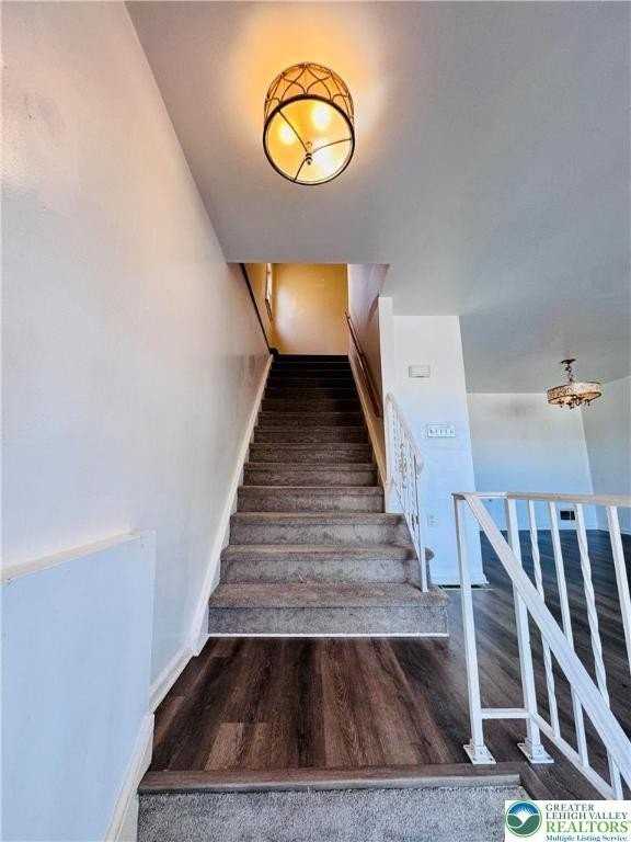 235 Vista Dr - Photo 4 of 30