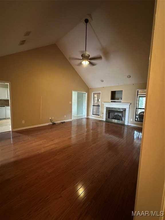 924 Silver Creek Cir - Photo 5 of 9