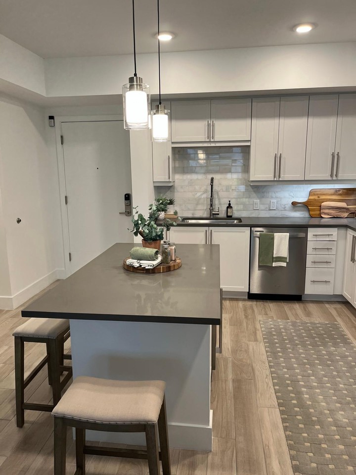 8803 Northwest 41st Street #8803 - Photo 3 of 7