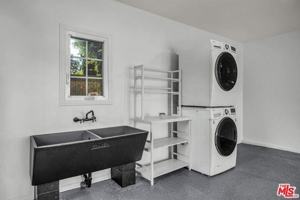 featured image of 629 North Rexford Drive